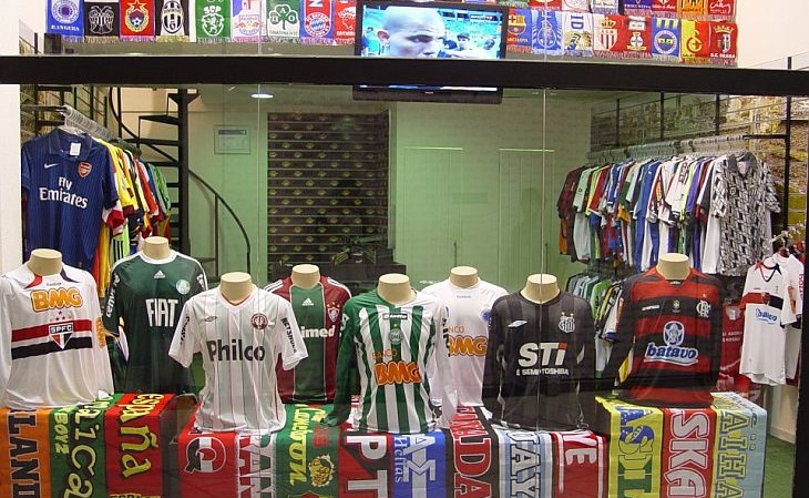 Loja-Camisa-Futebol-Clube-especializada-em-camisas-antigas-em-Curitiba-4.jpg